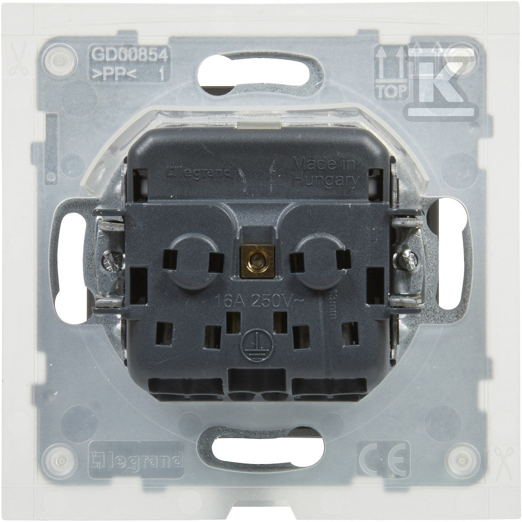 Gniazdo SCHUKO 2P+Z- 16 A - 250 V~ - z przesłoną IP44 - zaciski automatyczne, ALUMINIUM SUNO
