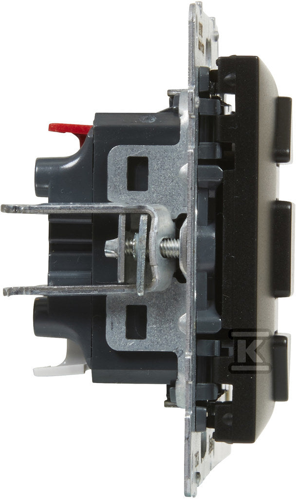 CVB827
