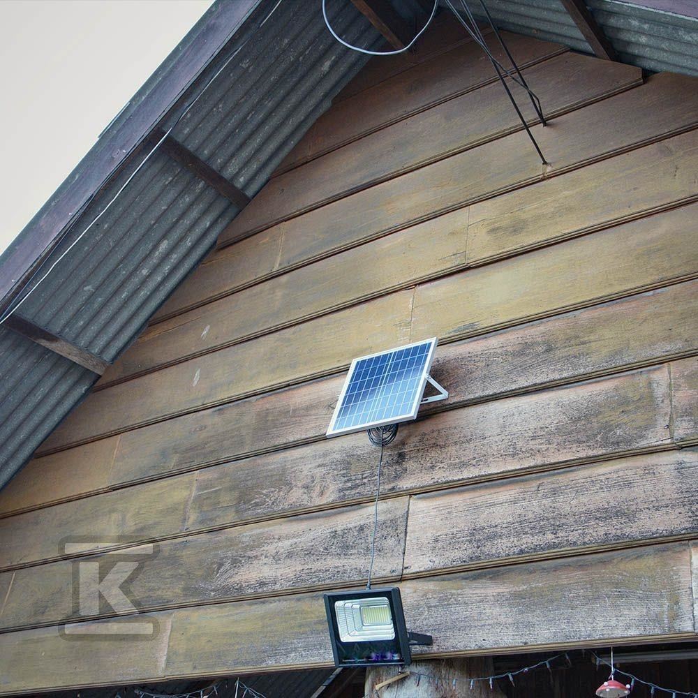 Projektor LED Solarny V-TAC 40W Czarny IP65, Pilot, Timer VT-200W 4000K 3100lm
