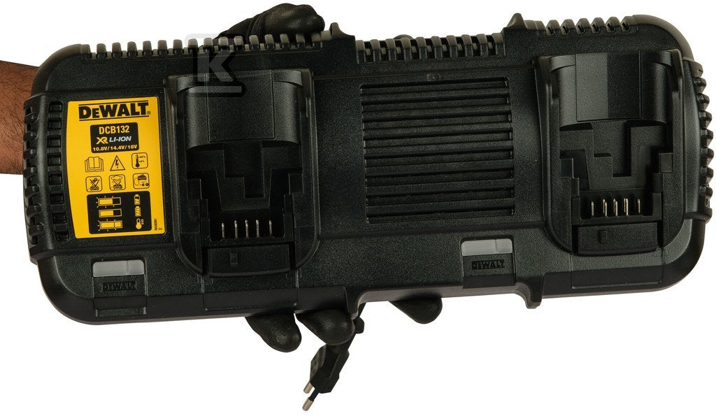 XR Ładowarka wielonapięciowa 4A 2 porty DCB132-QW