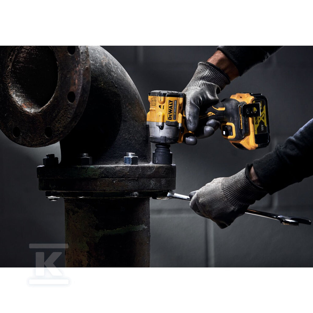 DeWalt 18V XR Kompaktowy klucz udarowy 1/2" 2X5Ah