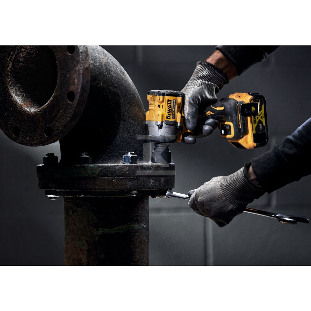 DeWalt 18V XR Kompaktowy klucz udarowy 3/8"