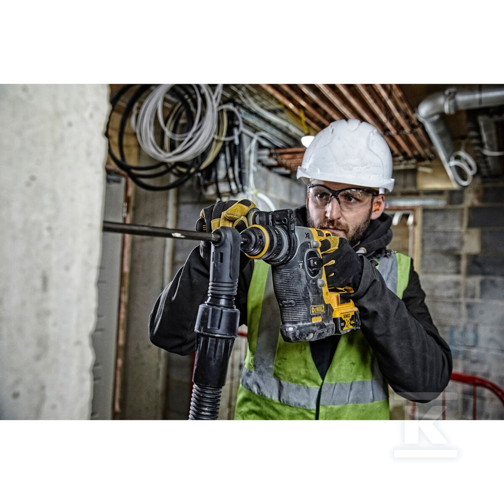 DeWalt 18V XR Młotowiertarka SDS-Plus 24mm z QCC