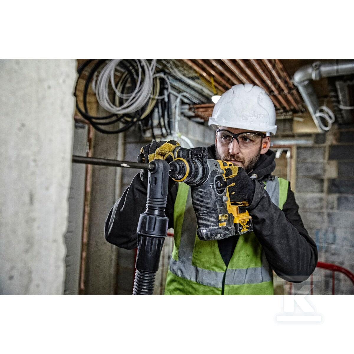 DeWalt 18V XR Młotowiertarka SDS-Plus 24mm z QCC