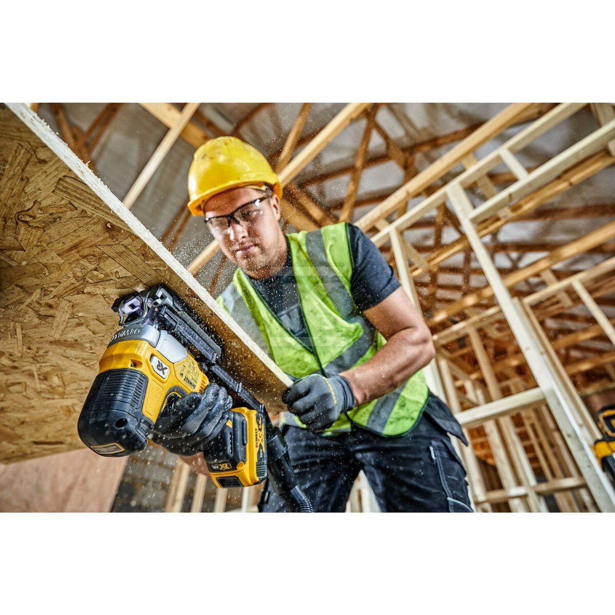 DeWalt 18V XR Wyrzynarka z uchwytem za korpus 2 X 5Ah