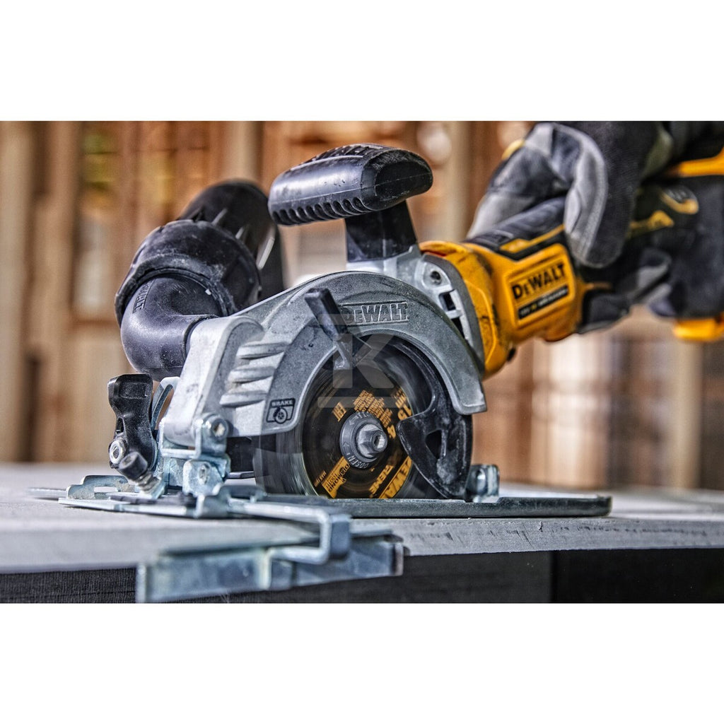 DeWalt 18V XR Kompaktowa Pilarka tarczowa 115mm