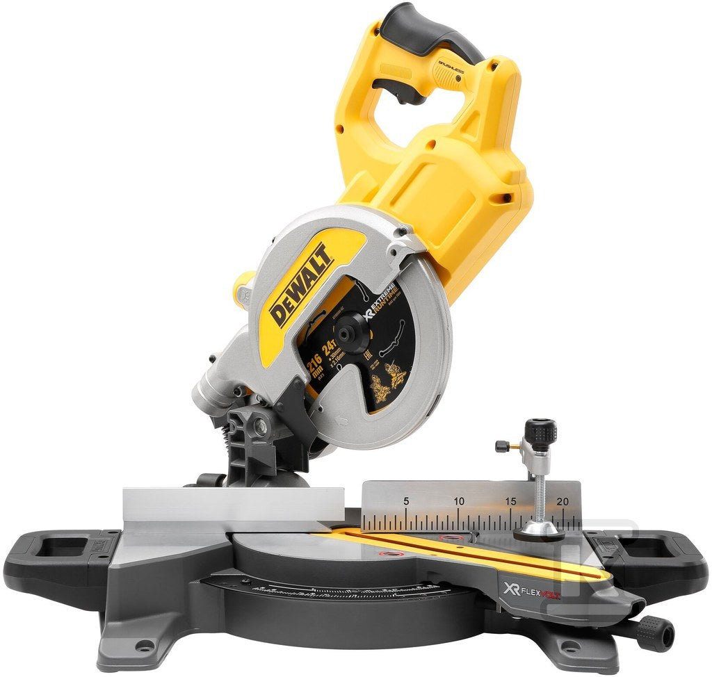 DeWalt 54V XR FLEXVOLT Pilarka ukosowa 216mm