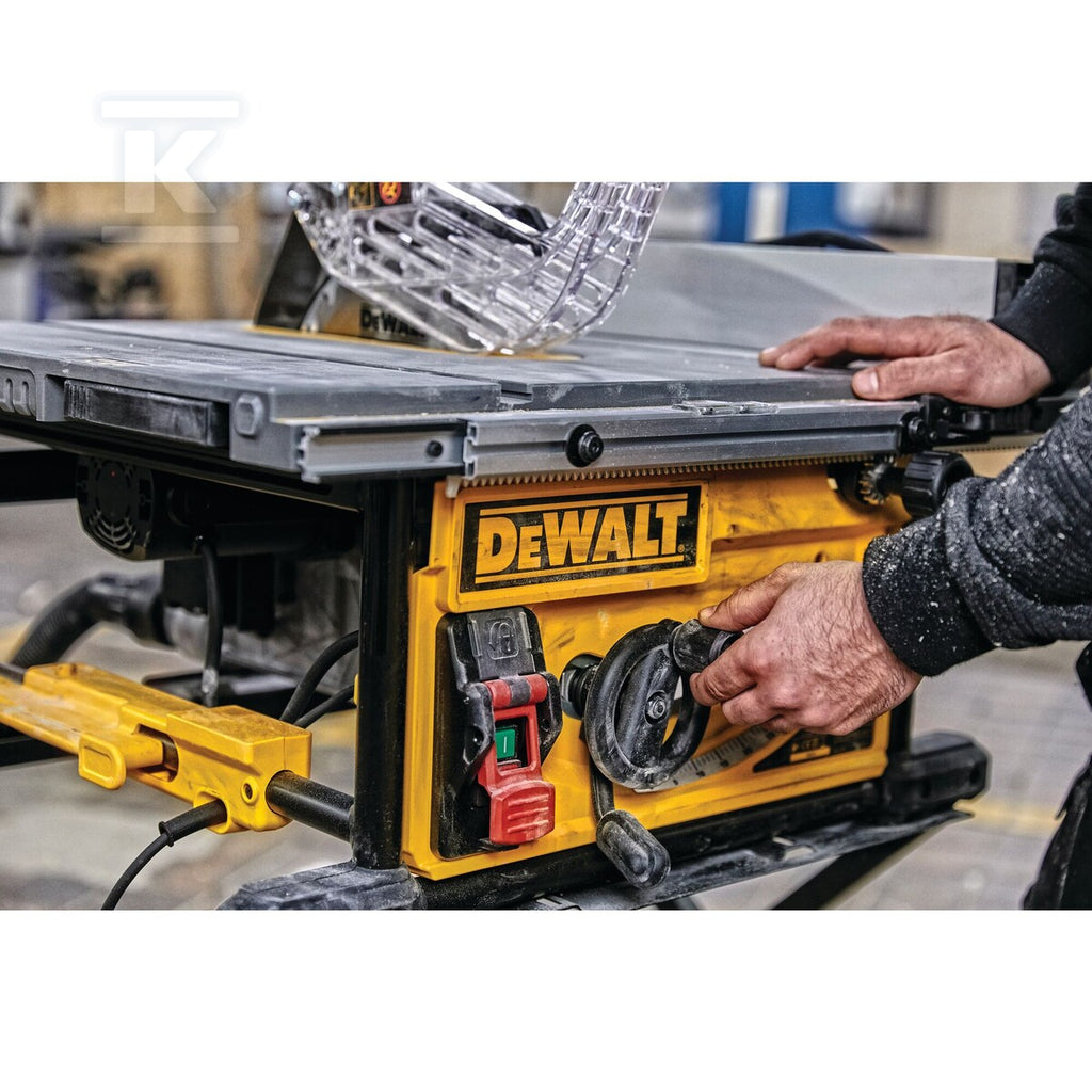 Pilarka stołowa 250MM 2000W DWE7492-QS