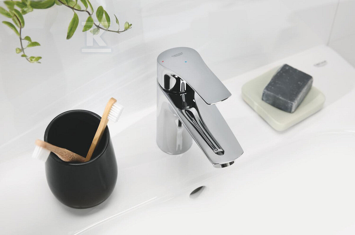 Bateria umywalkowa Grohe Eurosmart jednouchwytowa, rozmiar S, chrom, ogranicznik przepływu 5,7 l/min., głowica Ceramiczna oszczędnościowa 28 mm, zestaw odpływowy z drążkiem, osobne kanały wodne