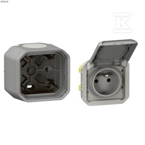 Gniazdo pojedyncze z uziemieniem 2P+Z, zaciski automatyczne, mechanizm 16A-250V~- szare, NOWE PLEXO 55 + Puszka natynkowa pojedyncza z przepustem membranowym - szara, NOWE PLEXO 55, 069551L / 069651L