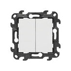 Łącznik krzyżowy podwójny bez piktogramu (moduł) 10 AX, 250 V~, szybkozłącza, szampański mat, Simon24
