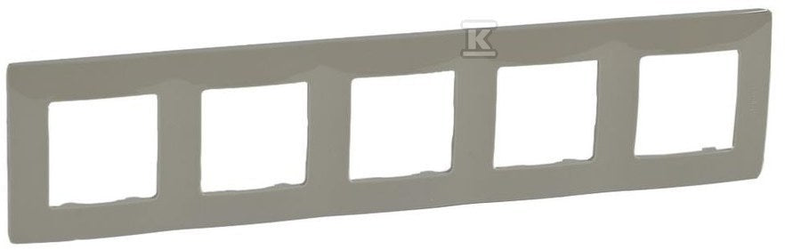 HEE021
