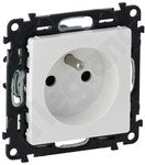 Gniazdo 2 P z przesłoną, białe 16 A 250 V~ VALENA LIFE