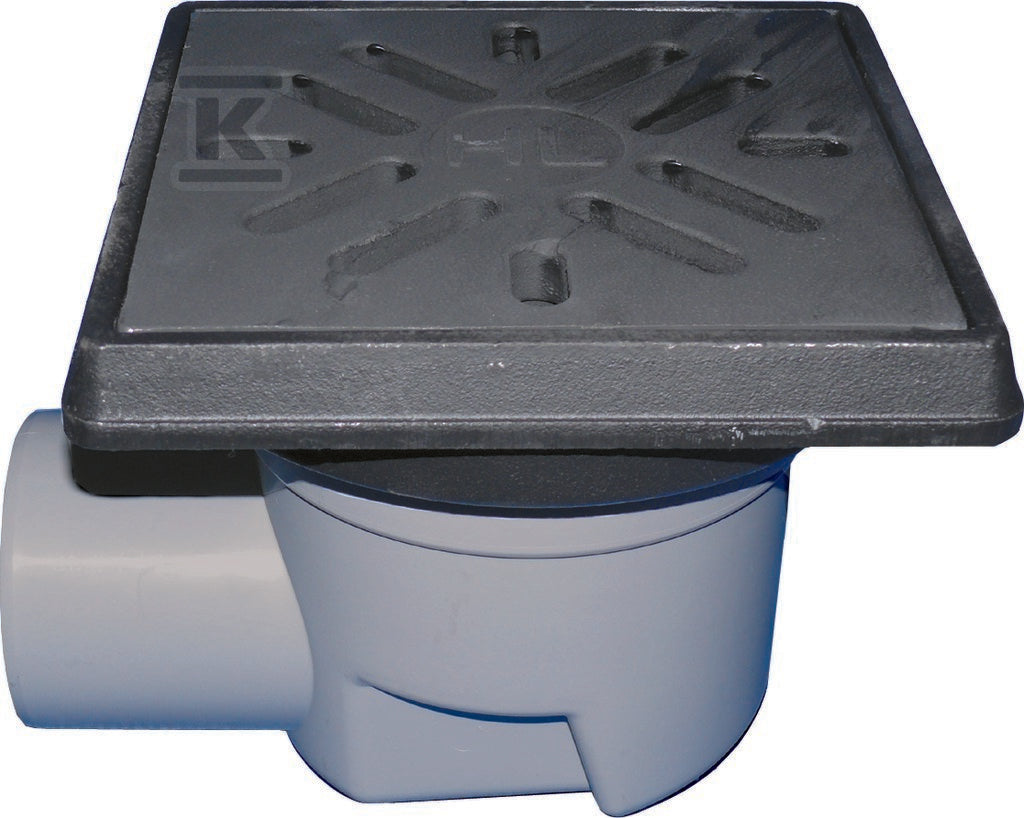 Wpust podwórzowy Perfekt DN110 z odejściem poziomym, ramą z żeliwa 260x260mm, kratką ściekową z żeliwa 226x226mm, klapą antyzapachową i koszem osadczym