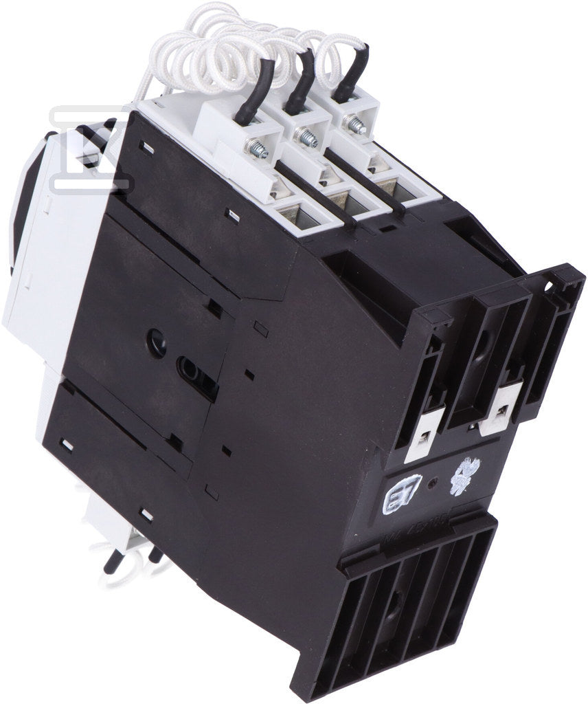HDA823
