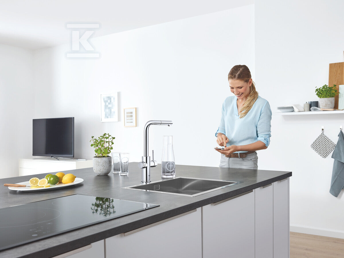Zestaw startowy Grohe Blue Home z wylewką w kształcie L, chrom, bateria, filtr 600 l, chłodziarka i butla CO2, dostęp do wody zwykłej i filtrowanej / gazowanej, kąt obrotu wylewki 360° moduł Buetooth, głowica Ceramiczna 28 mm, wyciągana wylewka