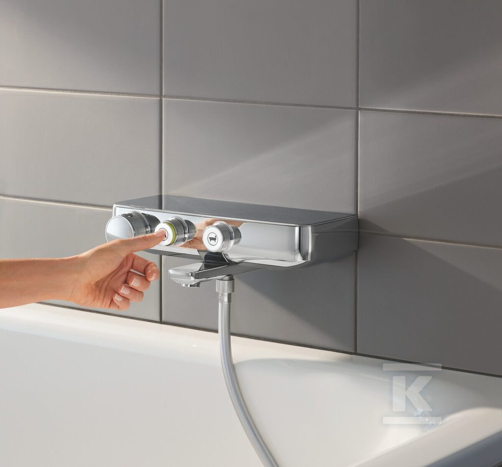 Bateria wannowa Grohe Grohtherm SmartControl z termostatem, chrom, montaż ścienny natynkowy, blokada bezpieczeństwa, przełącznik SmartControl, nienagrzewający się korpus, radełkowane uchwyty, półka EasyReach