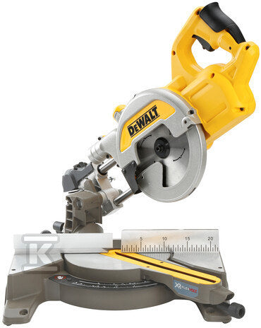 DeWalt 54V XR FLEXVOLT Pilarka ukosowa 216mm 2 X 6Ah